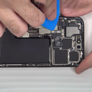 Our iPhone 15 Pro Repair Services You Can Count On -100
